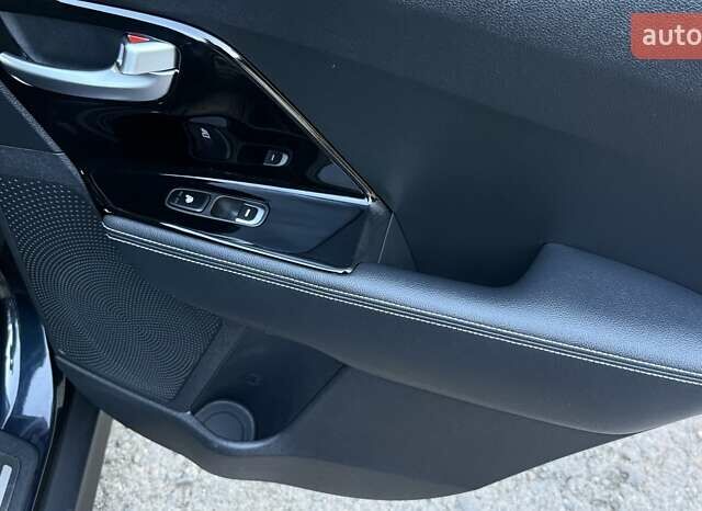 Синий Киа Niro, объемом двигателя 0 л и пробегом 138 тыс. км за 18350 $, фото 119 на Automoto.ua