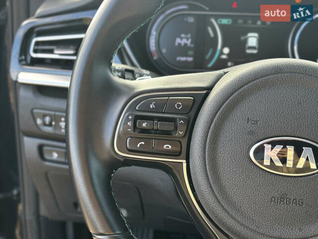 Синий Киа Niro, объемом двигателя 0 л и пробегом 76 тыс. км за 19999 $, фото 22 на Automoto.ua