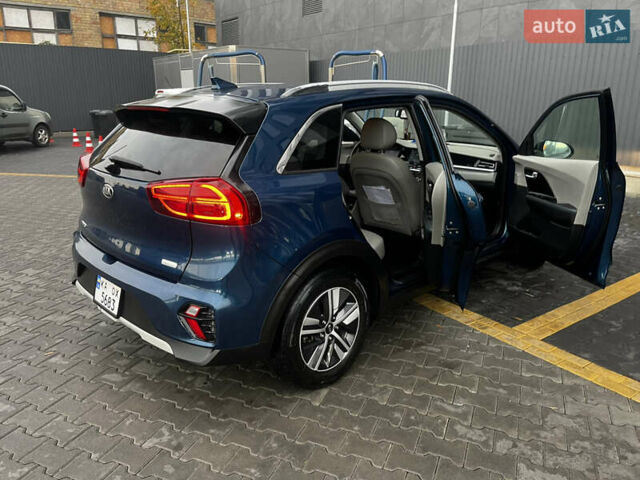 Синий Киа Niro, объемом двигателя 1.58 л и пробегом 58 тыс. км за 24500 $, фото 14 на Automoto.ua