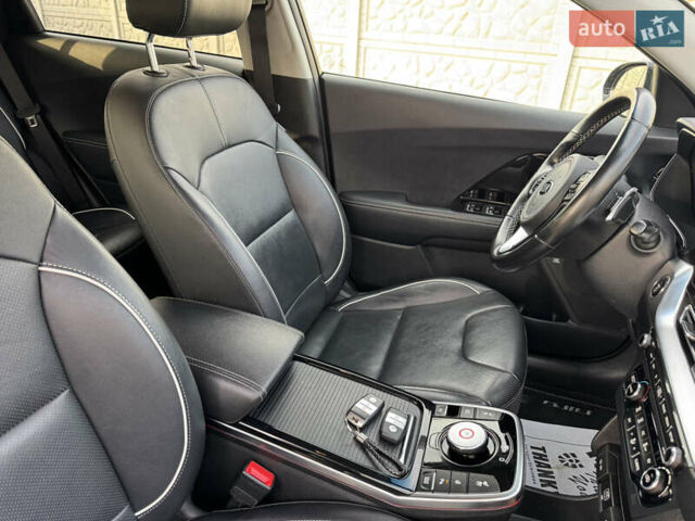 Синий Киа Niro, объемом двигателя 0 л и пробегом 156 тыс. км за 18900 $, фото 27 на Automoto.ua