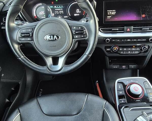 Синий Киа Niro, объемом двигателя 0 л и пробегом 143 тыс. км за 18999 $, фото 43 на Automoto.ua