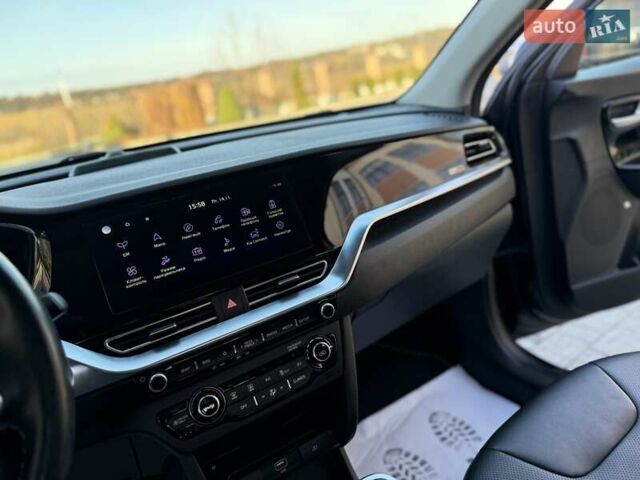 Синий Киа Niro, объемом двигателя 0 л и пробегом 78 тыс. км за 20950 $, фото 64 на Automoto.ua