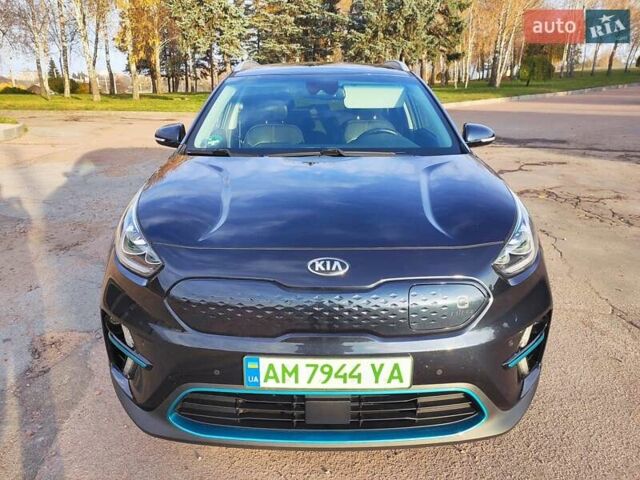 Синій Кіа Niro, об'ємом двигуна 0 л та пробігом 120 тис. км за 19890 $, фото 8 на Automoto.ua