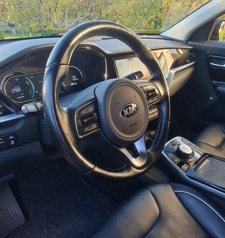 Синій Кіа Niro, об'ємом двигуна 0 л та пробігом 148 тис. км за 19346 $, фото 6 на Automoto.ua