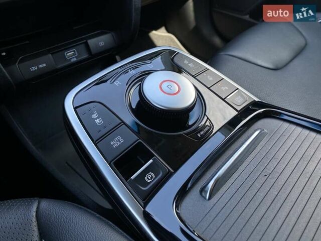 Киа Niro 2020 в Львове на Automoto.ua Синий Киа Niro, объемом двигателя 0 л и пробегом 48 тыс. км за 23700 $, фото 7 на Automoto.ua
