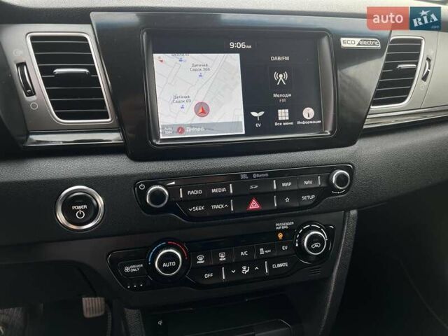 Синий Киа Niro, объемом двигателя 0 л и пробегом 89 тыс. км за 17500 $, фото 44 на Automoto.ua