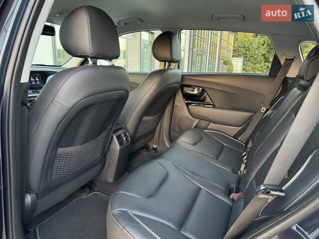 Синий Киа Niro, объемом двигателя 0 л и пробегом 130 тыс. км за 18900 $, фото 74 на Automoto.ua