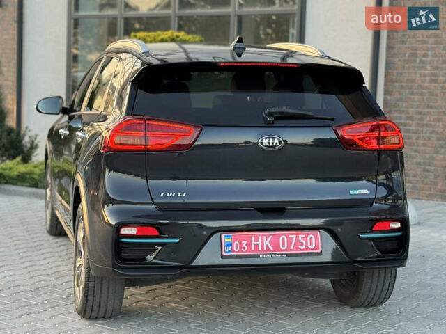 Синий Киа Niro, объемом двигателя 0 л и пробегом 129 тыс. км за 18800 $, фото 31 на Automoto.ua