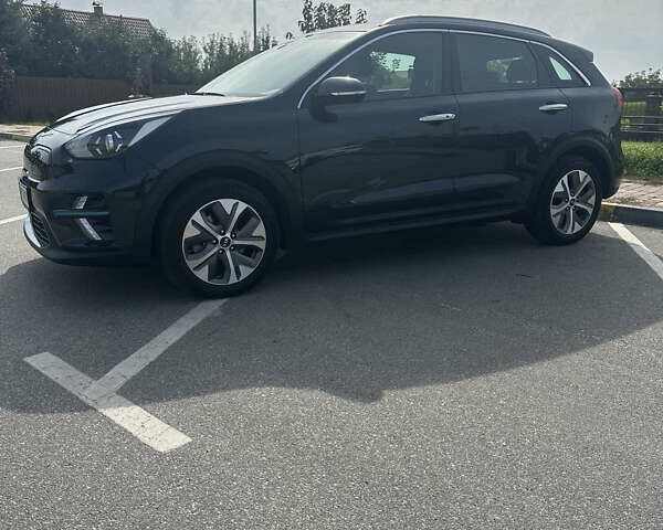 Синий Киа Niro, объемом двигателя 0 л и пробегом 155 тыс. км за 18500 $, фото 3 на Automoto.ua