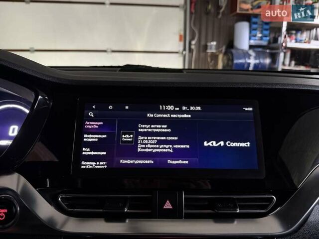 Синій Кіа Niro, об'ємом двигуна 0 л та пробігом 144 тис. км за 18799 $, фото 36 на Automoto.ua