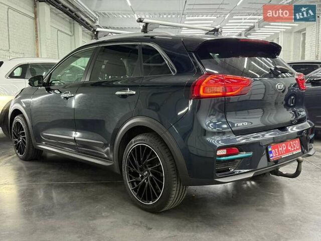 Синій Кіа Niro, об'ємом двигуна 0 л та пробігом 130 тис. км за 19071 $, фото 5 на Automoto.ua