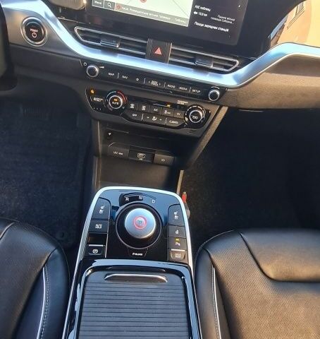 Синій Кіа Niro, об'ємом двигуна 0 л та пробігом 148 тис. км за 19346 $, фото 13 на Automoto.ua
