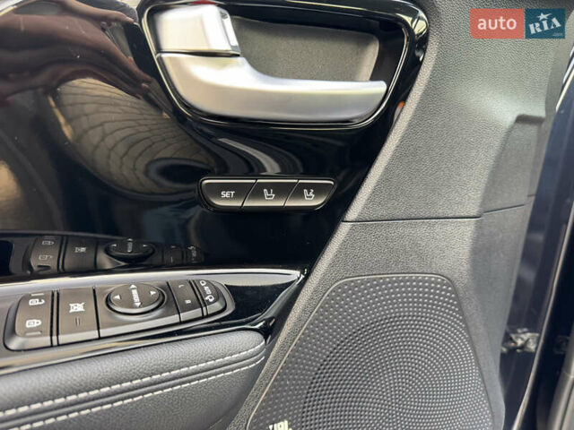 Синий Киа Niro, объемом двигателя 0 л и пробегом 156 тыс. км за 18900 $, фото 35 на Automoto.ua