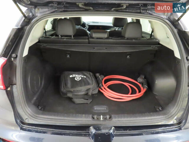 Синий Киа Niro, объемом двигателя 0 л и пробегом 112 тыс. км за 20800 $, фото 73 на Automoto.ua
