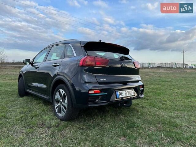 Синій Кіа Niro, об'ємом двигуна 0 л та пробігом 127 тис. км за 19166 $, фото 13 на Automoto.ua