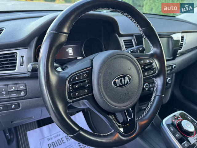 Синий Киа Niro, объемом двигателя 0 л и пробегом 138 тыс. км за 17800 $, фото 15 на Automoto.ua