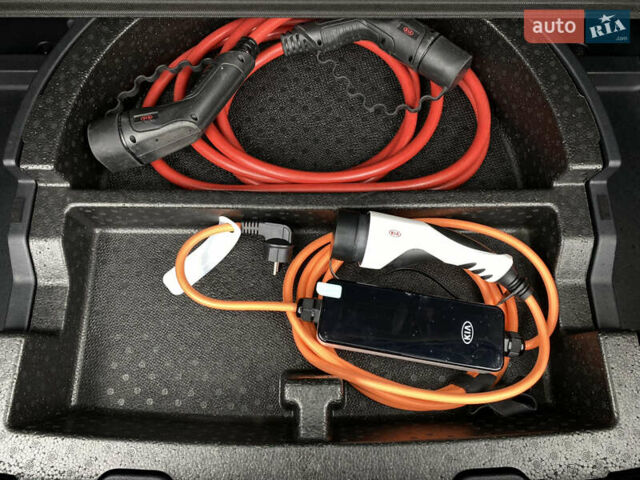 Синий Киа Niro, объемом двигателя 0 л и пробегом 119 тыс. км за 21800 $, фото 87 на Automoto.ua