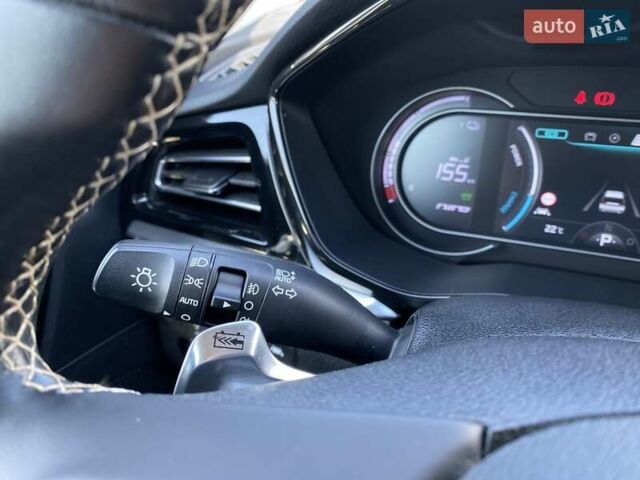 Киа Niro 2020 в Львове на Automoto.ua Синий Киа Niro, объемом двигателя 0 л и пробегом 48 тыс. км за 23700 $, фото 27 на Automoto.ua