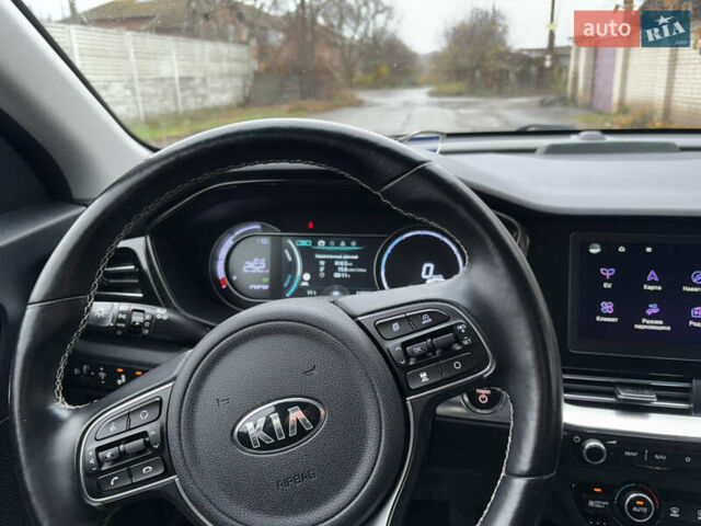 Синий Киа Niro, объемом двигателя 0 л и пробегом 115 тыс. км за 19900 $, фото 52 на Automoto.ua