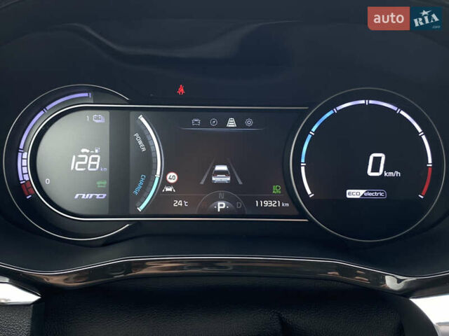 Синий Киа Niro, объемом двигателя 0 л и пробегом 119 тыс. км за 20800 $, фото 46 на Automoto.ua