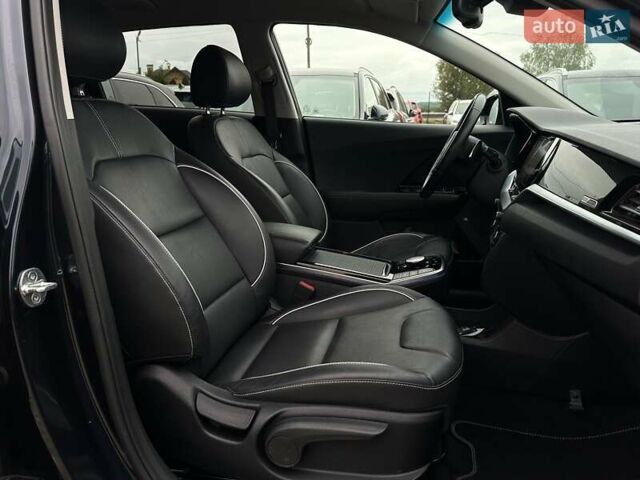Синий Киа Niro, объемом двигателя 0 л и пробегом 117 тыс. км за 19900 $, фото 86 на Automoto.ua