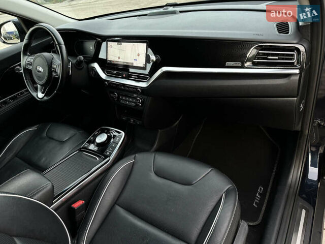 Синій Кіа Niro, об'ємом двигуна 0 л та пробігом 130 тис. км за 18990 $, фото 60 на Automoto.ua