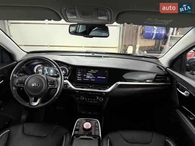 Синій Кіа Niro, об'ємом двигуна 0 л та пробігом 144 тис. км за 18799 $, фото 50 на Automoto.ua