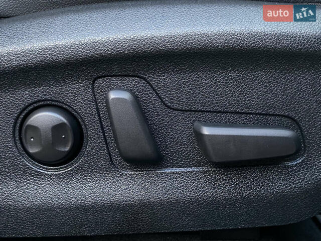 Киа Niro 2020 в Львове на Automoto.ua Синий Киа Niro, объемом двигателя 0 л и пробегом 76 тыс. км за 22900 $, фото 113 на Automoto.ua