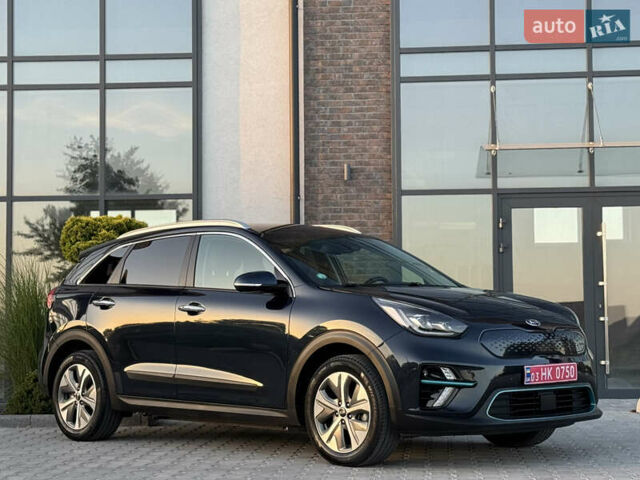 Синий Киа Niro, объемом двигателя 0 л и пробегом 129 тыс. км за 18800 $, фото 19 на Automoto.ua