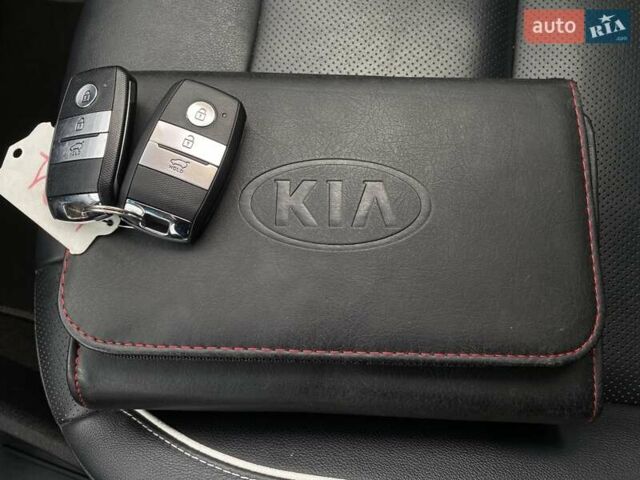 Киа Niro 2020 в Львове на Automoto.ua Синий Киа Niro, объемом двигателя 0 л и пробегом 97 тыс. км за 20950 $, фото 58 на Automoto.ua