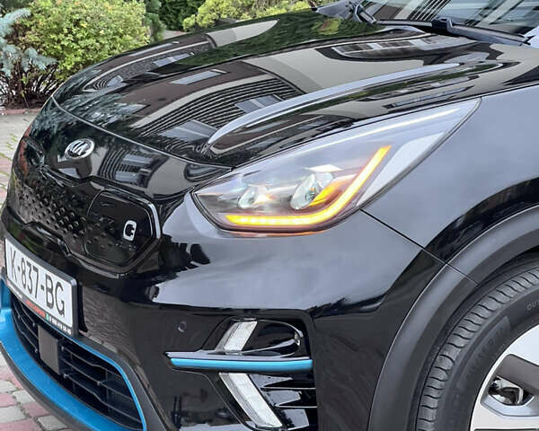 Синій Кіа Niro, об'ємом двигуна 0 л та пробігом 107 тис. км за 19200 $, фото 15 на Automoto.ua