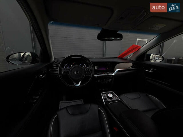 Синий Киа Niro, объемом двигателя 0 л и пробегом 135 тыс. км за 18999 $, фото 51 на Automoto.ua