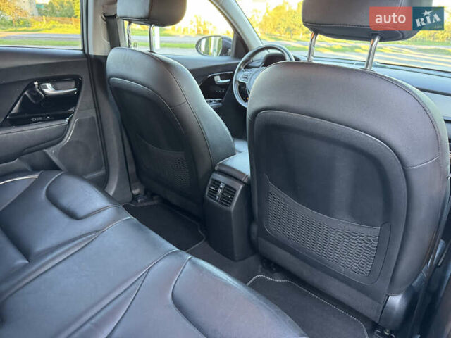 Синий Киа Niro, объемом двигателя 0 л и пробегом 138 тыс. км за 17800 $, фото 36 на Automoto.ua