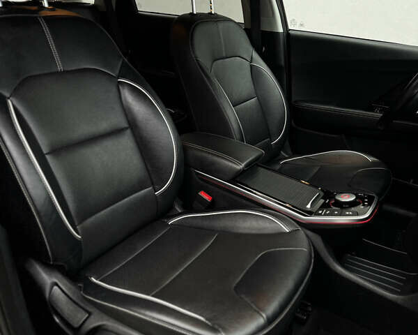 Синій Кіа Niro, об'ємом двигуна 0 л та пробігом 93 тис. км за 19999 $, фото 42 на Automoto.ua