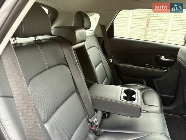 Синий Киа Niro, объемом двигателя 0 л и пробегом 115 тыс. км за 19900 $, фото 25 на Automoto.ua