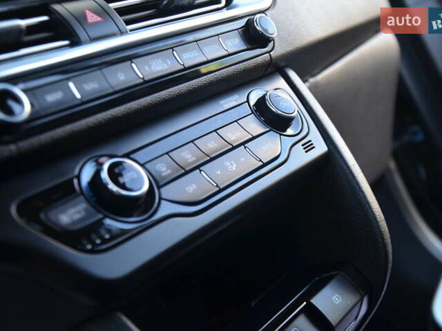 Синий Киа Niro, объемом двигателя 0 л и пробегом 79 тыс. км за 19333 $, фото 39 на Automoto.ua