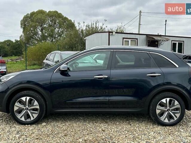 Синий Киа Niro, объемом двигателя 0 л и пробегом 117 тыс. км за 19900 $, фото 22 на Automoto.ua
