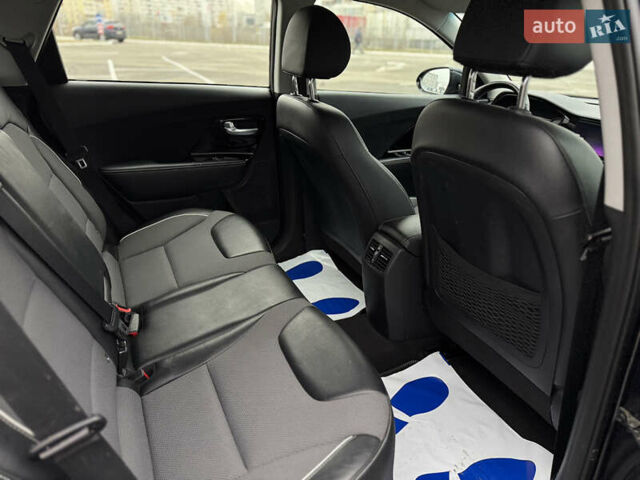 Синій Кіа Niro, об'ємом двигуна 0 л та пробігом 133 тис. км за 18900 $, фото 42 на Automoto.ua