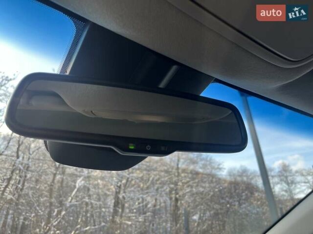 Синій Кіа Niro, об'ємом двигуна 0 л та пробігом 84 тис. км за 18500 $, фото 24 на Automoto.ua