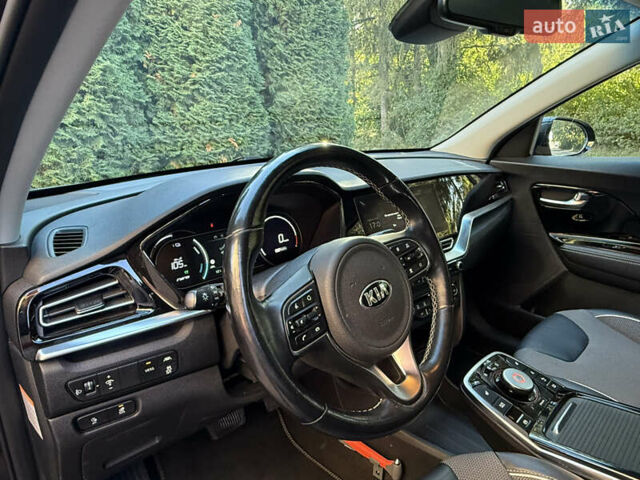 Синий Киа Niro, объемом двигателя 0 л и пробегом 131 тыс. км за 17999 $, фото 21 на Automoto.ua