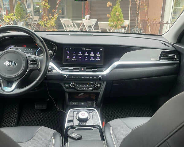 Синий Киа Niro, объемом двигателя 0 л и пробегом 155 тыс. км за 18500 $, фото 31 на Automoto.ua