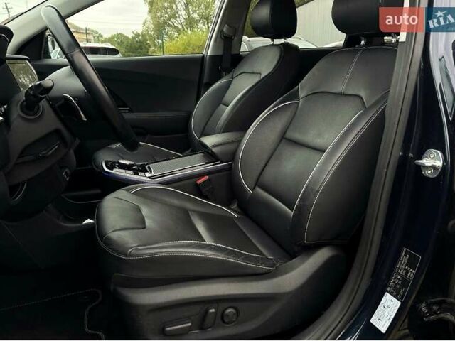 Синий Киа Niro, объемом двигателя 0 л и пробегом 117 тыс. км за 19900 $, фото 35 на Automoto.ua