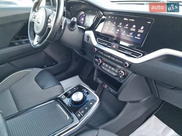 Синий Киа Niro, объемом двигателя 0 л и пробегом 168 тыс. км за 19300 $, фото 42 на Automoto.ua