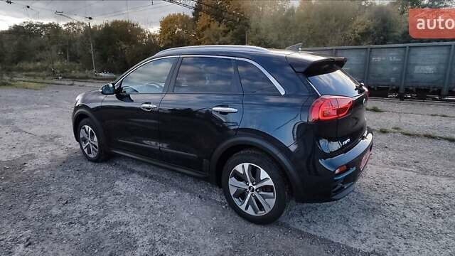 Киа Niro 2020 в Городке на Automoto.ua Синий Киа Niro, объемом двигателя 0 л и пробегом 135 тыс. км за 19856 $, фото 6 на Automoto.ua
