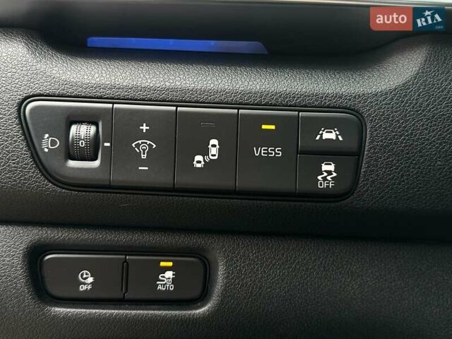 Синий Киа Niro, объемом двигателя 0 л и пробегом 117 тыс. км за 19900 $, фото 45 на Automoto.ua