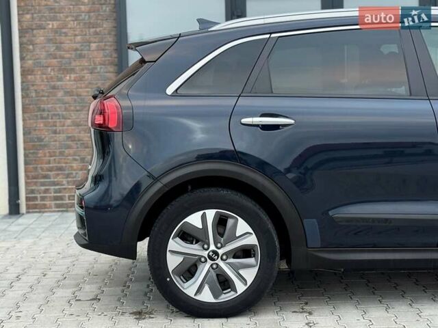 Синий Киа Niro, объемом двигателя 0 л и пробегом 95 тыс. км за 20500 $, фото 29 на Automoto.ua