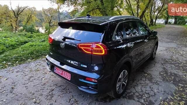 Киа Niro 2020 в Городке на Automoto.ua Синий Киа Niro, объемом двигателя 0 л и пробегом 135 тыс. км за 19856 $, фото 17 на Automoto.ua