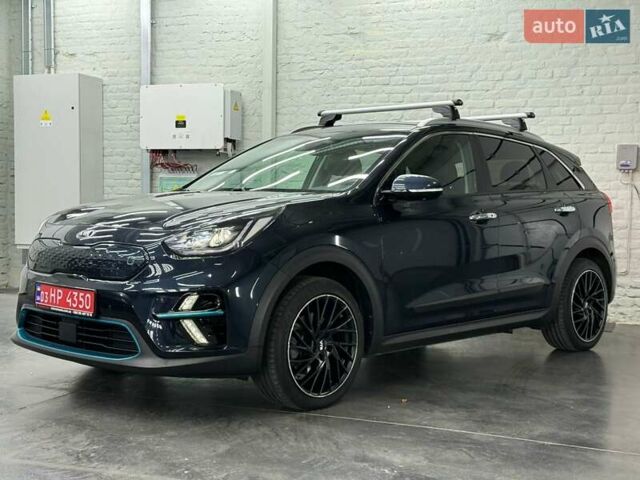 Синій Кіа Niro, об'ємом двигуна 0 л та пробігом 130 тис. км за 19071 $, фото 3 на Automoto.ua