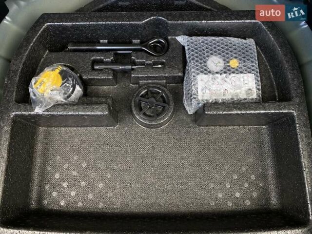 Синій Кіа Niro, об'ємом двигуна 0 л та пробігом 97 тис. км за 21950 $, фото 68 на Automoto.ua