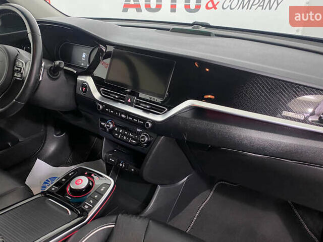 Синій Кіа Niro, об'ємом двигуна 0 л та пробігом 101 тис. км за 20950 $, фото 19 на Automoto.ua